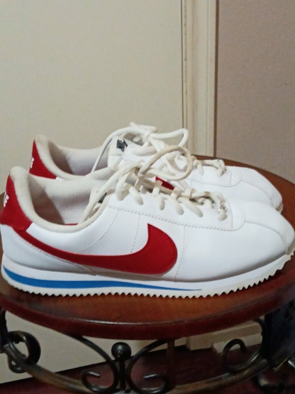 Youth Nike Cortez 72 Forrest Gump White Leather Red Swoosh 904764-103 Size 7Y